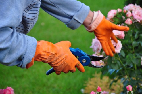 Load-based pricing example for landscaping waste removal in Leyton
